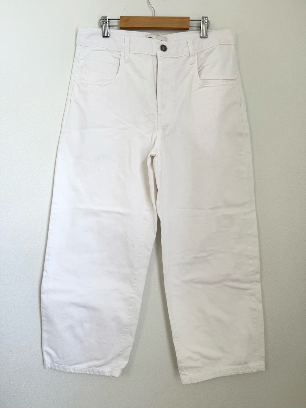 Zara White Wide Leg Barrel Denim Jean Size 8 - Picture 2 of 11